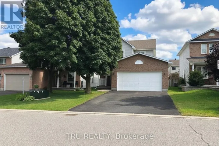 9 WHALINGS CIRCLE, Ottawa, Ontario K2S1S4