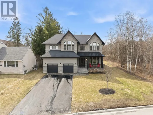 108 AVENUE ROAD, Newmarket (Central Newmarket), Ontario L3Y1N3