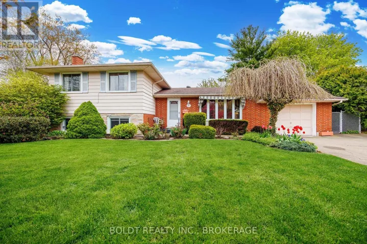 7 HALENE COURT, St. Catharines (Lakeshore), Ontario L2M6M3