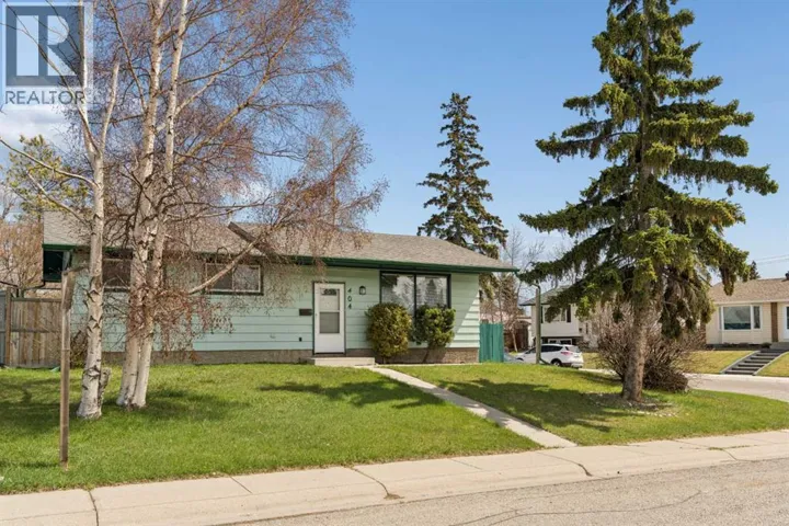 404 Manora Way NE, Calgary, Alberta T2A4R4