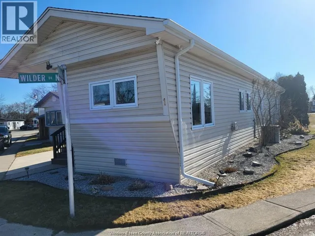 1 WILDER South Unit# MOBILE HOME ONLY, Lakeshore, Ontario N8N2S9