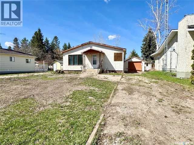 407 Broad STREET, Cut Knife, Saskatchewan S0M0N0