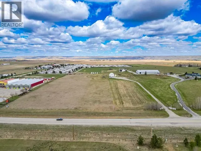 33066 Township Road 250, Rural Rocky View County, Alberta T3Z1L9
