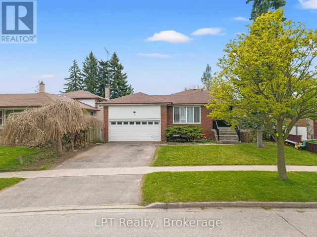7 BRIARBLUFF AVENUE, Toronto (West Hill), Ontario M1E3H2