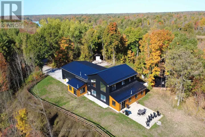 999 ENNIS ROAD, Tay Valley, Ontario K0G1A0