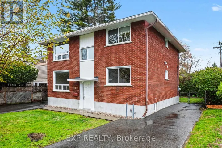 885 PINEWOOD CRESCENT, Ottawa, Ontario K2B5Y3
