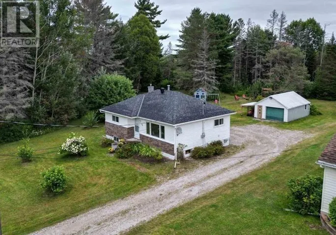 29 Eley RD, Iron Bridge, Ontario P0R1H0