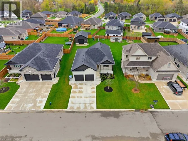 24 GILMER Crescent, Listowel, Ontario N4W0H2