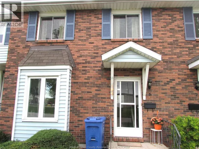 7 Cherry Lane Unit# 5, Leamington, Ontario N8H5A4