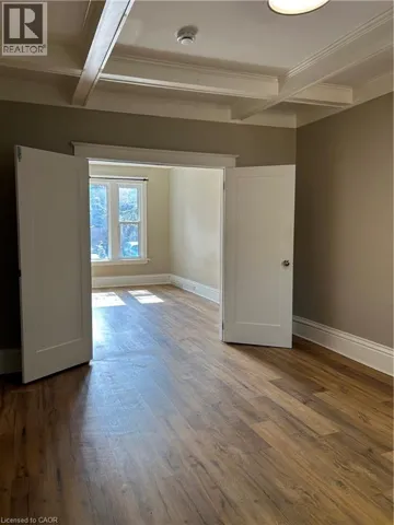 62 BARNESDALE Avenue S, Hamilton, Ontario L8M2V4