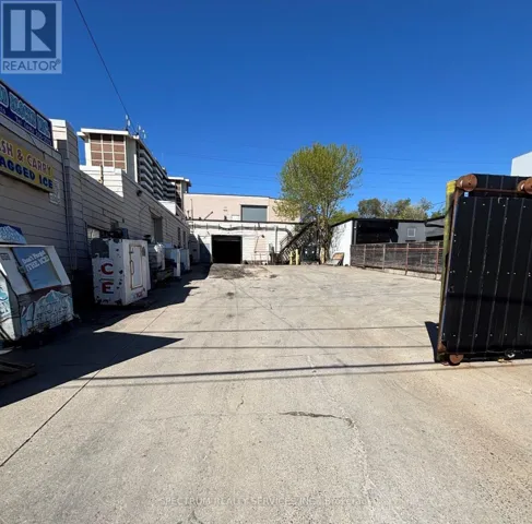 464 GILBERT AVENUE, Toronto (Caledonia-Fairbank), Ontario M6E4X5