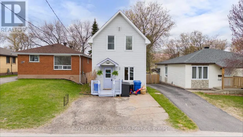 137 FOURTH AVENUE W, North Bay (Central), Ontario P1B3M7