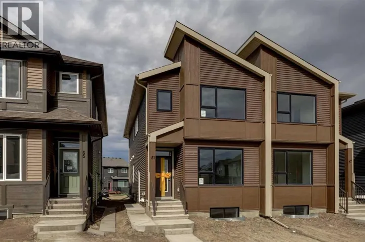 51 lewisburg Manor NE, Calgary, Alberta T3P2N7