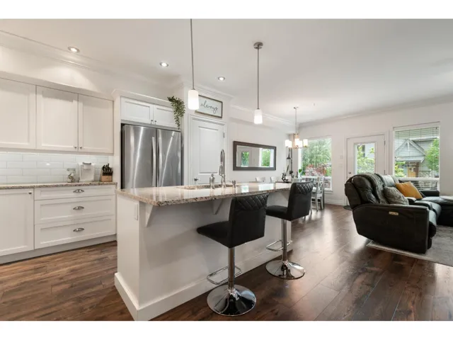 2 44849 ANGLERS BOULEVARD, Garrison Crossing, Chilliwack, British Columbia V2R0Y4