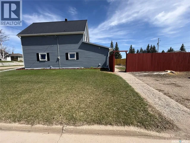 301 8th AVENUE E, Melville, Saskatchewan S0A2P0