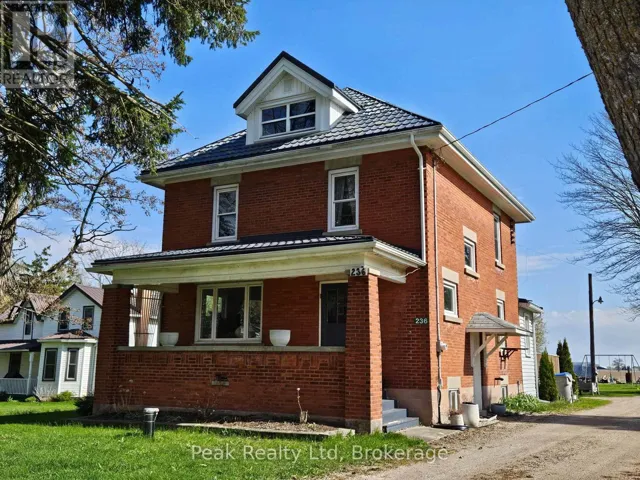236 HURON ROAD, Perth South (Sebringville), Ontario N0K1X0