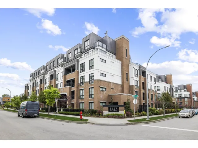 D207 8327 201 STREET, Langley, British Columbia V2Y3P5