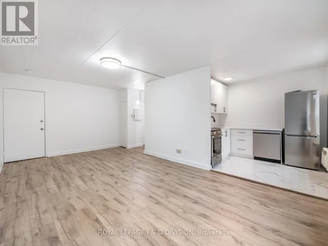102 - 325 SAMMON AVENUE, Toronto (Danforth Village-East York), Ontario M4J2A1