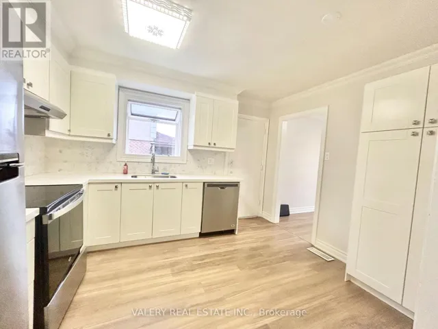 MAIN - 69 MAPLEGROVE AVENUE, Bradford West Gwillimbury (Bradford), Ontario L3Z1R9