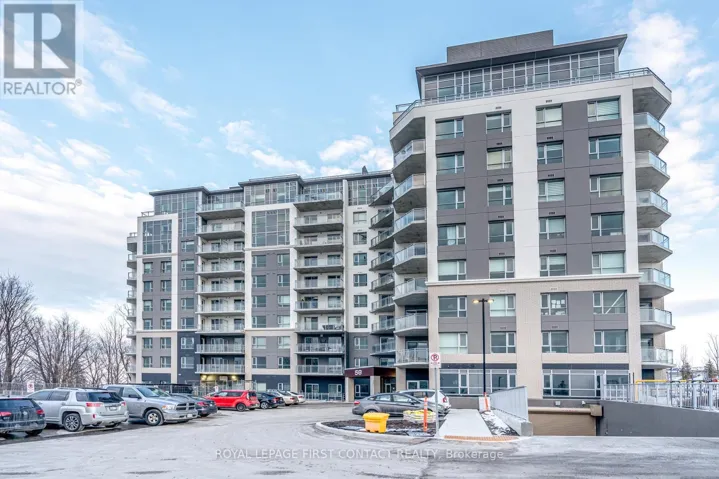 1106 - 58 LAKESIDE TERRACE, Barrie (Little Lake), Ontario L4M7B9