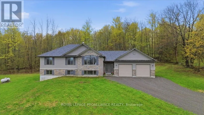 70 LIVINGWOOD CRESCENT, Madoc, Ontario K0K2K0