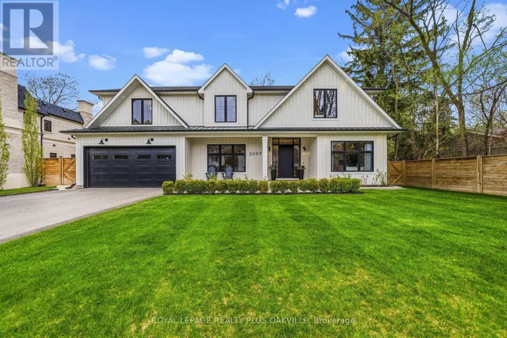 2057 SALVATOR BOULEVARD, Oakville (BR Bronte), Ontario L6L1M9