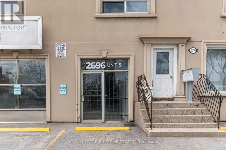 5 - 2696 ST CLAIR AVENUE W, Toronto (Rockcliffe-Smythe), Ontario M6N1M2