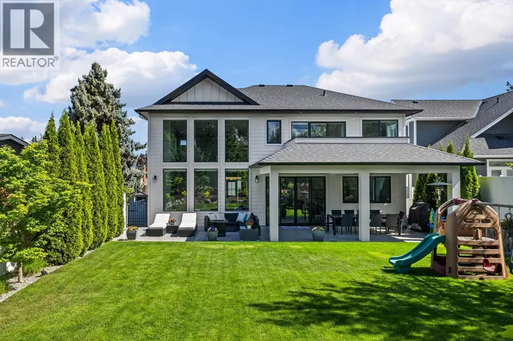 2418 Crestview Road, West Kelowna, British Columbia V1Z1Z2