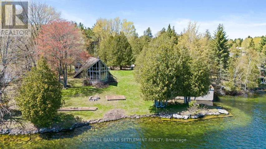303 DRAGONFLY LANE, Tay Valley, Ontario K7H3C7