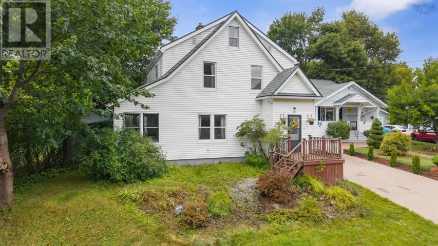 28 Mitchell Street, New Glasgow, Nova Scotia B2H1H1