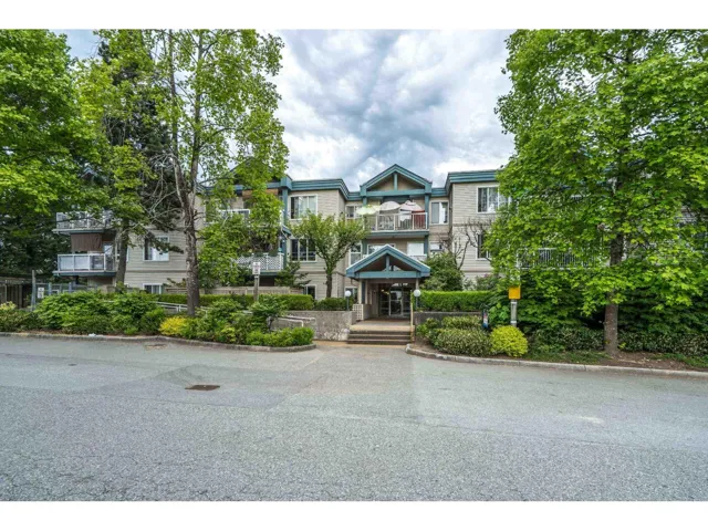 104 10668 138 STREET, Surrey, British Columbia V3T5T2