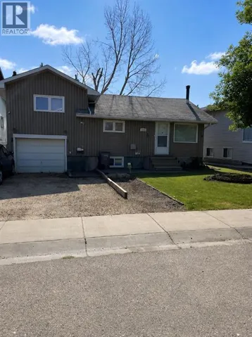 9319 103 Avenue, Grande Prairie, Alberta T8V1B2