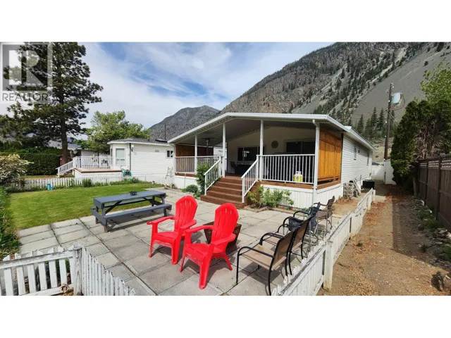 3455 Highway 3 Unit# 11, Keremeos, British Columbia V0X1N1