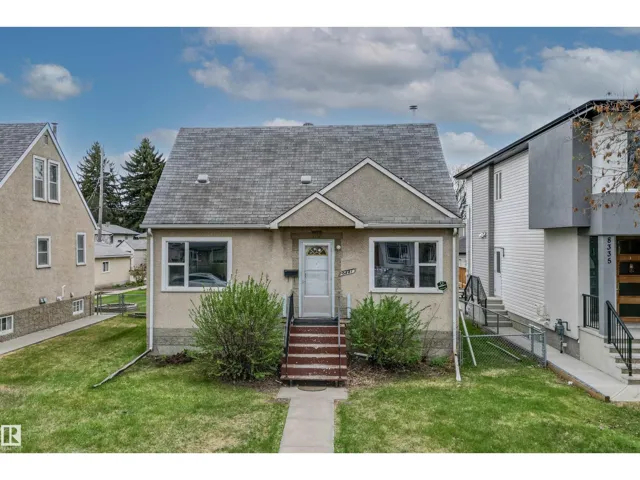 8331 81 AV NW, Edmonton, Alberta T6C0W1