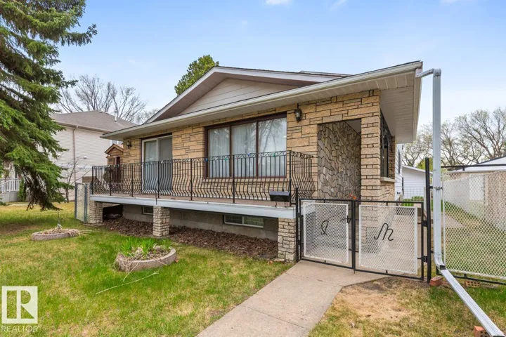 10314 82 ST NW, Edmonton, Alberta T6A3M5