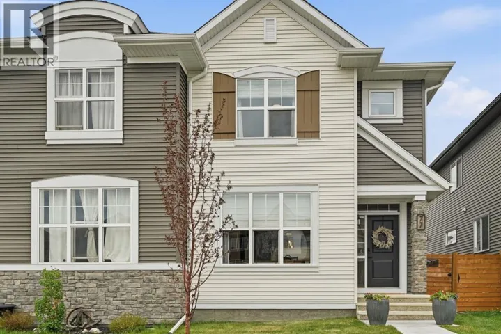 77 Wolf Gate, Okotoks, Alberta T1S5T9