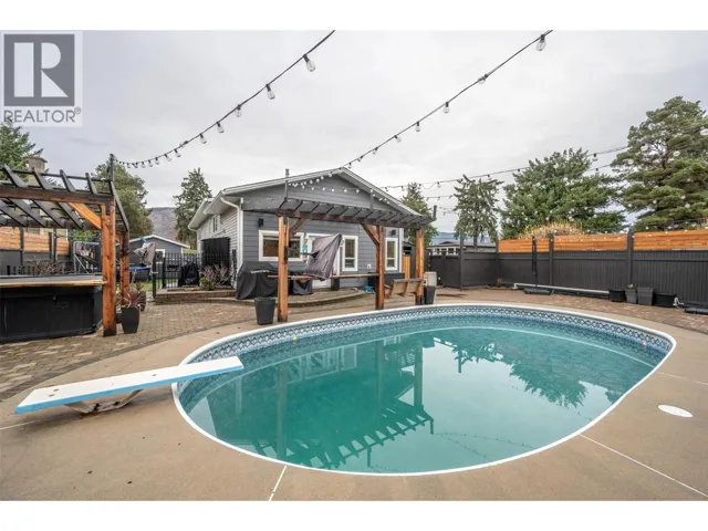 98 Dauphin Avenue, Penticton, British Columbia V2A6V8