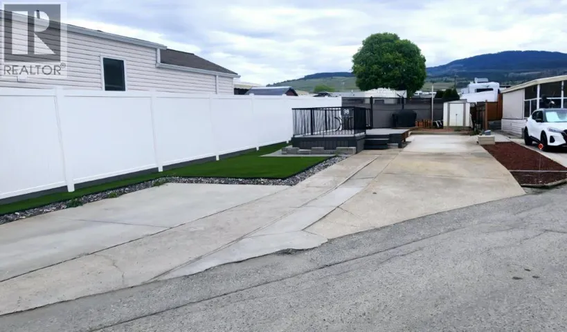 415 Commonwealth Road Unit# 98, Kelowna, British Columbia V4V1P4