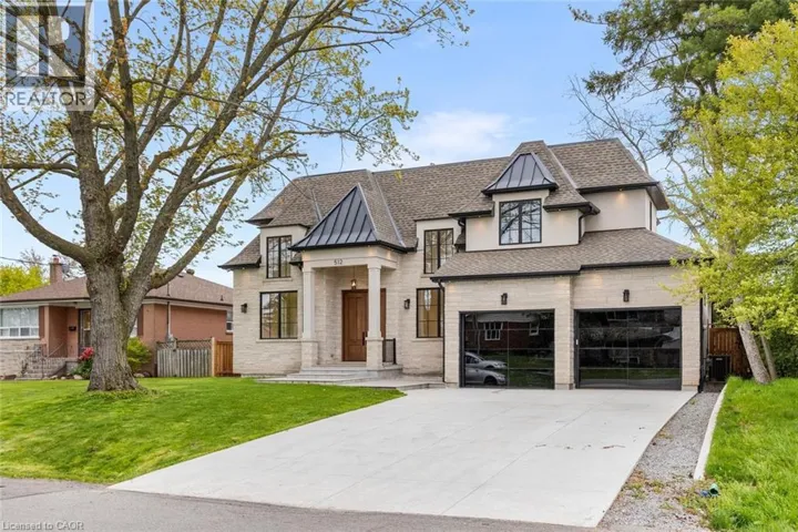 512 WEYNWAY Court, Oakville, Ontario L6L4G7