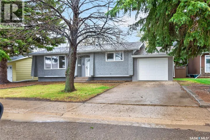1227 Pascoe DRIVE E, Moose Jaw, Saskatchewan S6H7A2