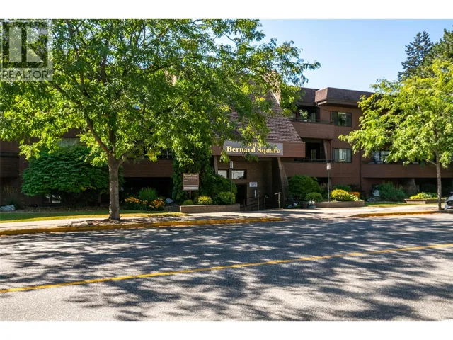 983 Bernard Avenue Unit# 206, Kelowna, British Columbia V1Y6P7
