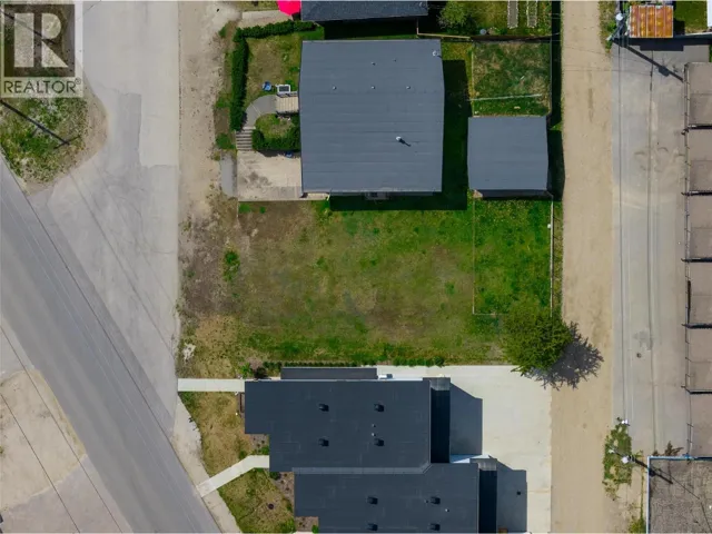 309 Taylor Street, Revelstoke, British Columbia V0E2S0