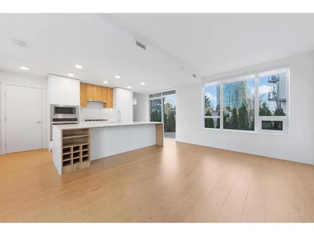 4 10160 133 STREET, Surrey, British Columbia V3T0S4