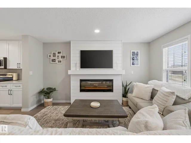 2513 PRICE WY SW, Edmonton, Alberta T6W3W1
