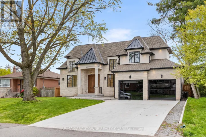 512 WEYNWAY COURT, Oakville (WO West), Ontario L6L4G7