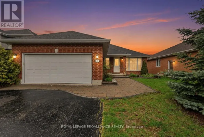 17 SPRUCE GARDENS, Belleville (Belleville Ward), Ontario K8N5W3
