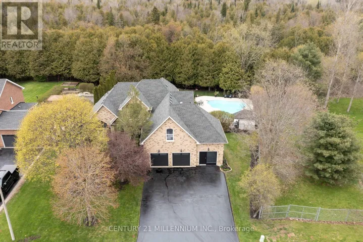 49 WATERFORD DRIVE, Erin, Ontario N0B1T0