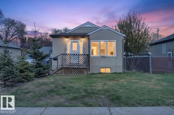 11813 39 ST NW, Edmonton, Alberta T5W2J4