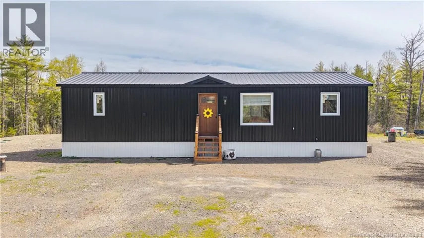 86 Hayman Avenue, St. Stephen, New Brunswick E3L5E4