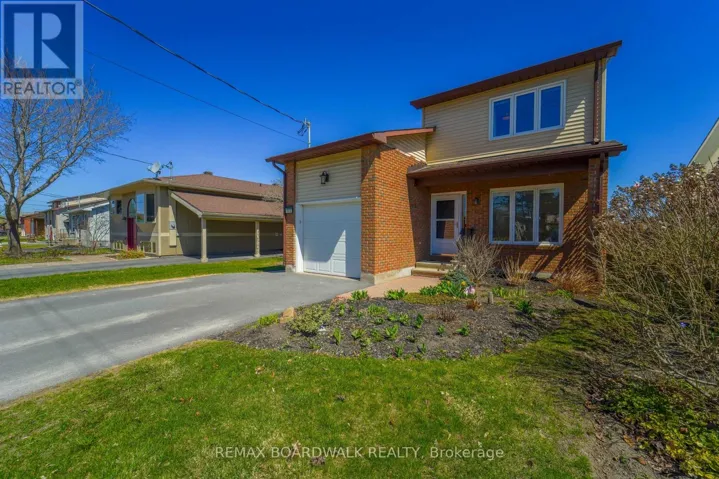 102 SEVENTH AVENUE, Arnprior, Ontario K7S3S7